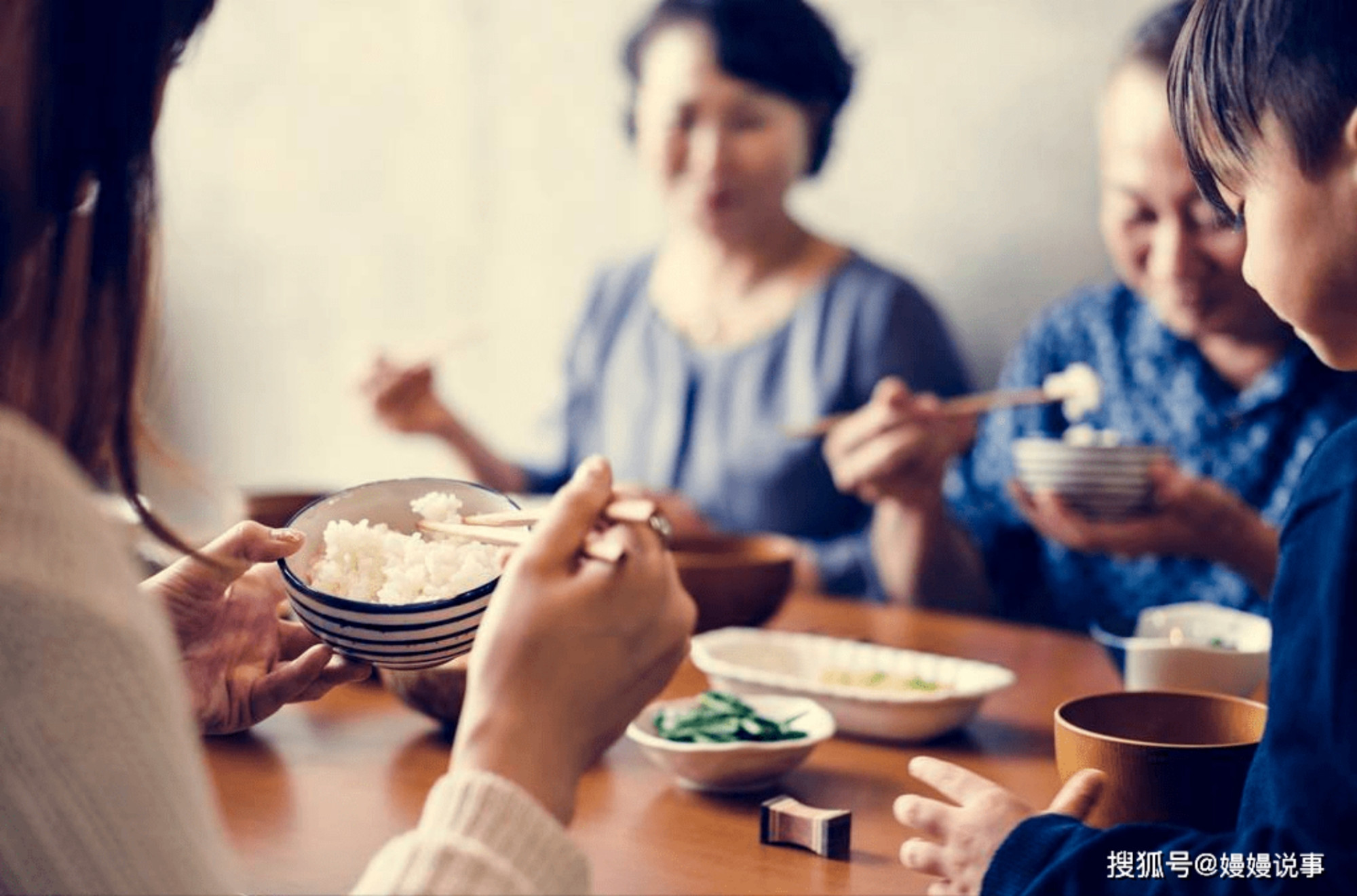 Chồng nghe lời bố mẹ, vợ trầm uất chỉ muốn bỏ đi - Ảnh 1. Chồng nghe lời bố mẹ, vợ trầm uất chỉ muốn bỏ đi - Ảnh 1.