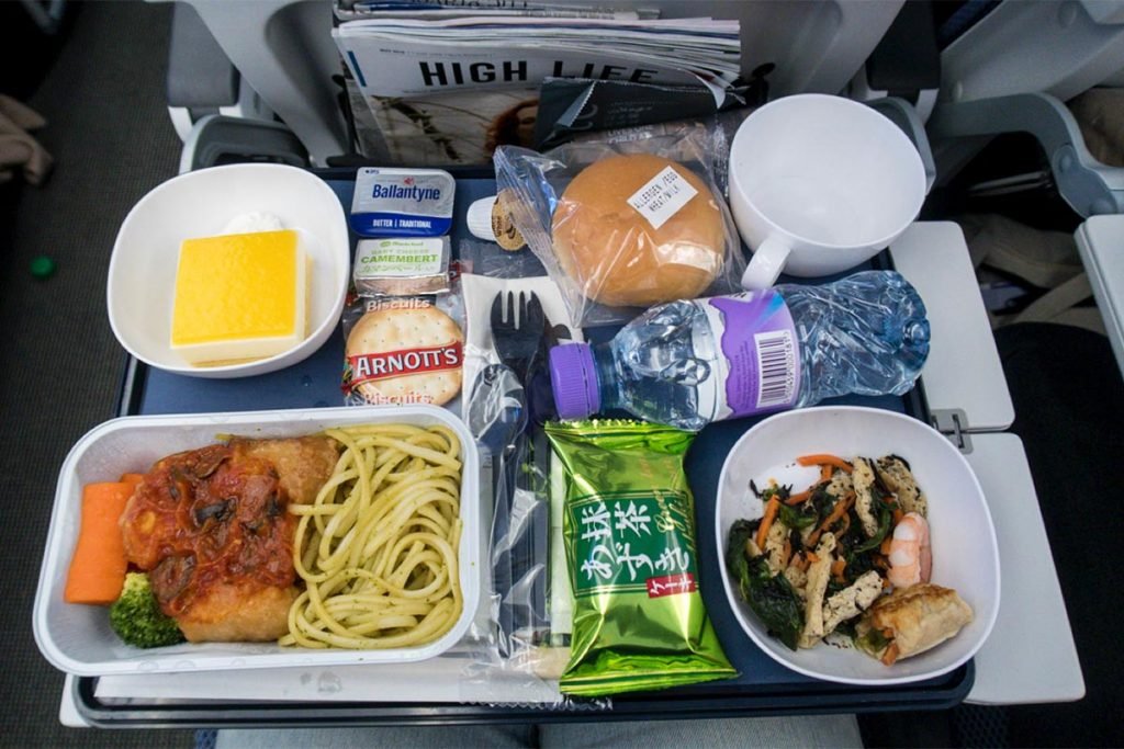 economy-class-meal-1024x683-16639035266522035402635-1664084416365-16640844164551953802519-1664156096060-16641560964091637727208.jpg