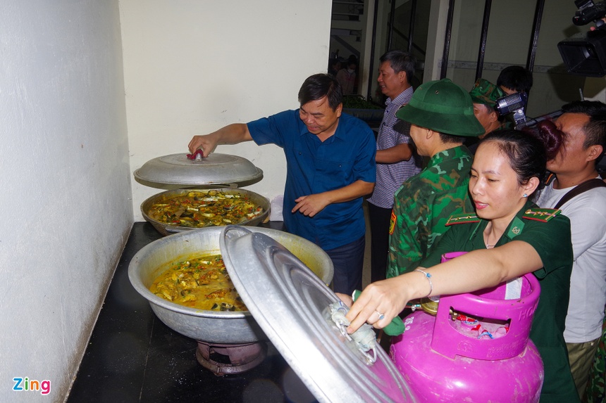 Tin sáng 28/9: Tình người trong tâm bão Noru Công an vào cuộc vụ kiếm thủ Vũ Thành An bị tố chém đồng đội - Ảnh 2.