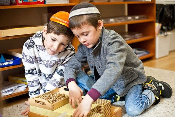 4 bài học người Do Thái dạy con cháu từ đời này sang đời khác để &quot;giàu bền vững&quot; - Ảnh 1.