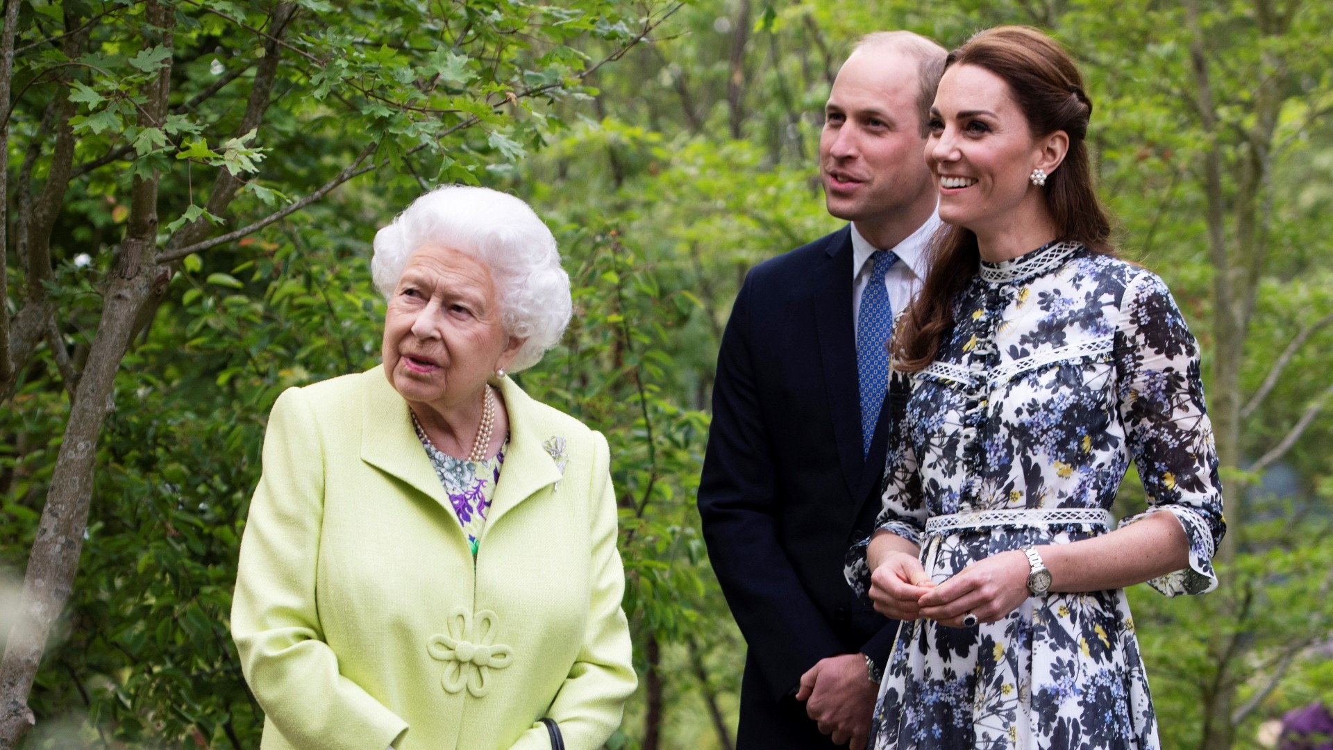 Tiết lộ bất ngờ về thử thách lớn nhất trước hôn nhân của Hoàng tử William và Công nương Kate: Nữ hoàng cũng phải &quot;ra tay&quot; hỗ trợ - Ảnh 4.