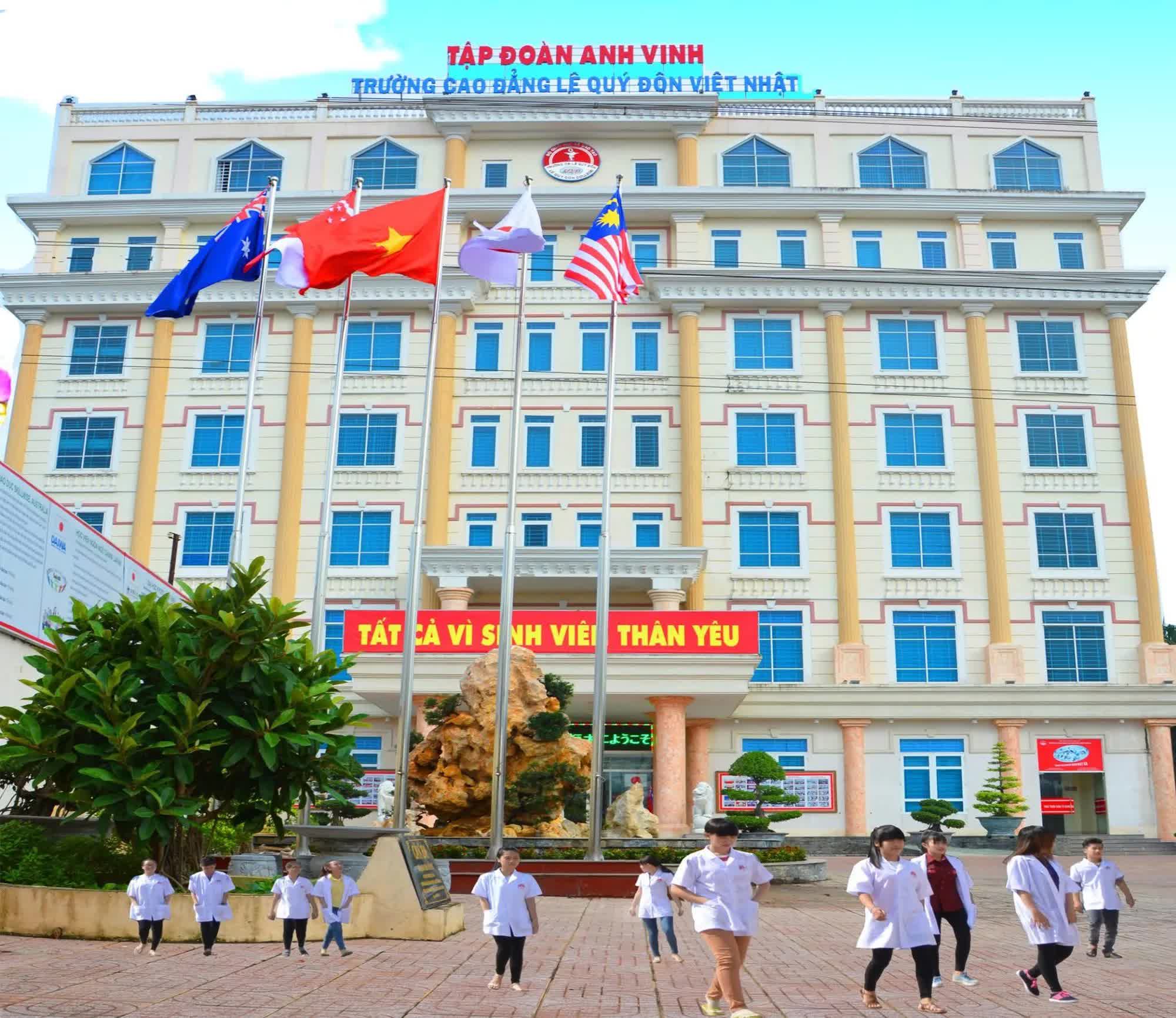 Dối trá trong đào tạo cao đẳng y - dược (9): Bộ LĐ-TB&XH lập đoàn thanh tra, Bộ Công an vào cuộc - Ảnh 3. Dối trá trong đào tạo cao đẳng y - dược (9): Bộ LĐ-TB&XH lập đoàn thanh tra, Bộ Công an vào cuộc - Ảnh 3.
