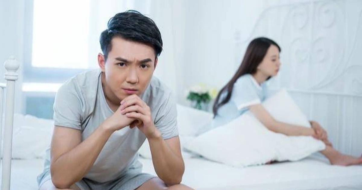 Nghe hộ cuộc gọi từ 'bố' lúc vợ đang tắm, sau đó tôi quyết định ly hôn