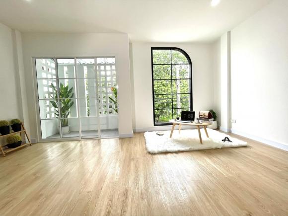 Cải tạo nhà phố cũ thành không gian 'xinh sang' chẳng kém trời Âu, hợp phong cách với những ai thích nhẹ nhàng, tối giản - Ảnh 12. Cải tạo nhà phố cũ thành không gian 'xinh sang' chẳng kém trời Âu, hợp phong cách với những ai thích nhẹ nhàng, tối giản - Ảnh 12.