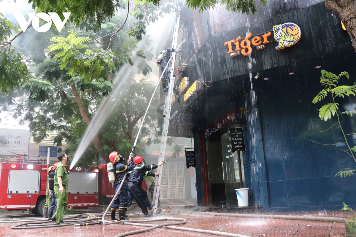 Nhân chứng kể lại vụ cháy lớn ở Bắc Ninh, khói mịt mù không thở nổi - Ảnh 2.