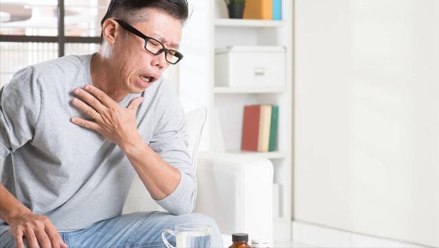 Đau ngực chưa hẳn là đau tim, 4 căn bệnh gây đau tức ngực cần phải cảnh giác  - Ảnh 4.