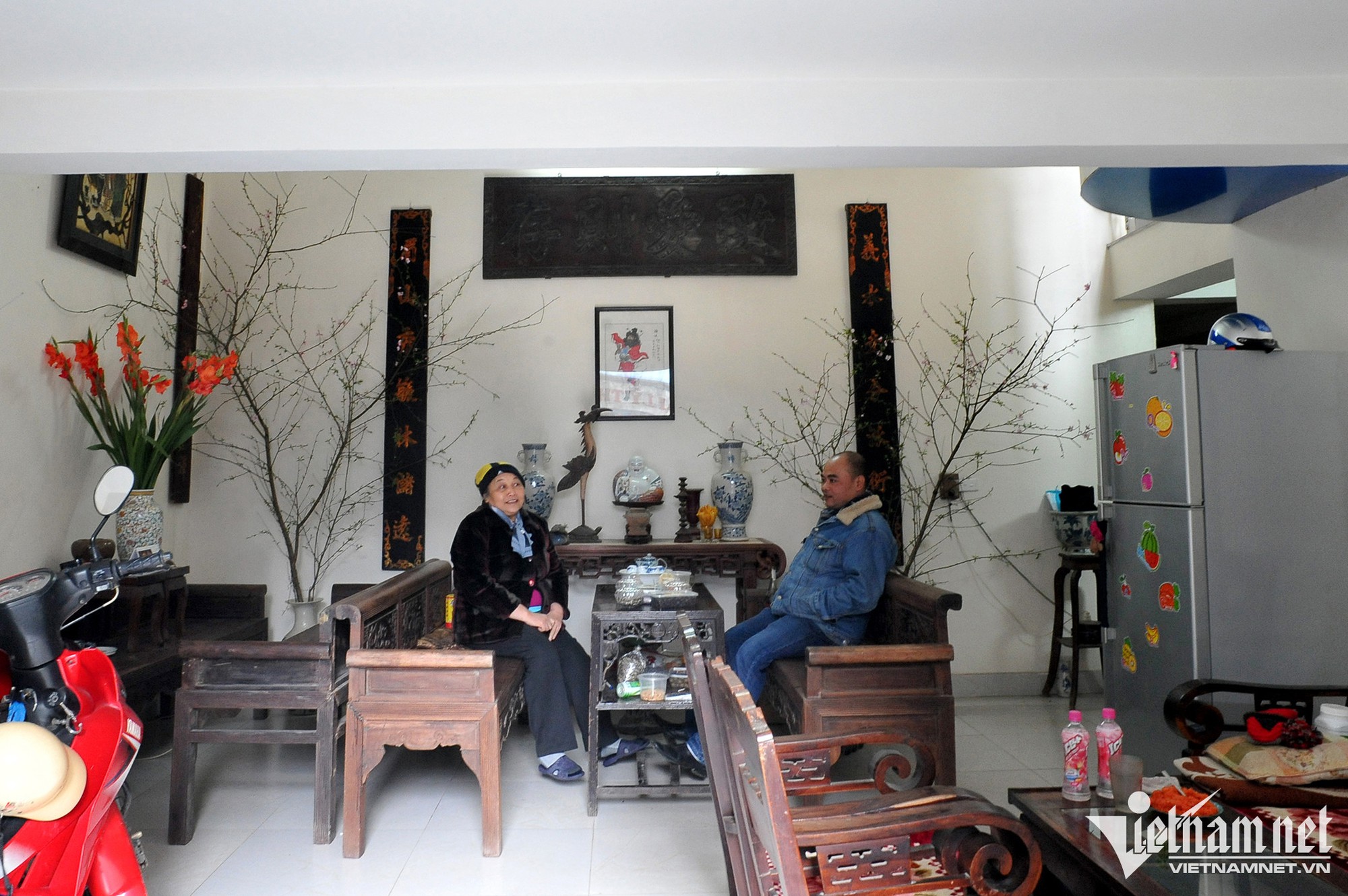 Vợ chồng cãi nhau vì gói hạt dưa mua ăn Tết - Ảnh 2. Vợ chồng cãi nhau vì gói hạt dưa mua ăn Tết - Ảnh 2.