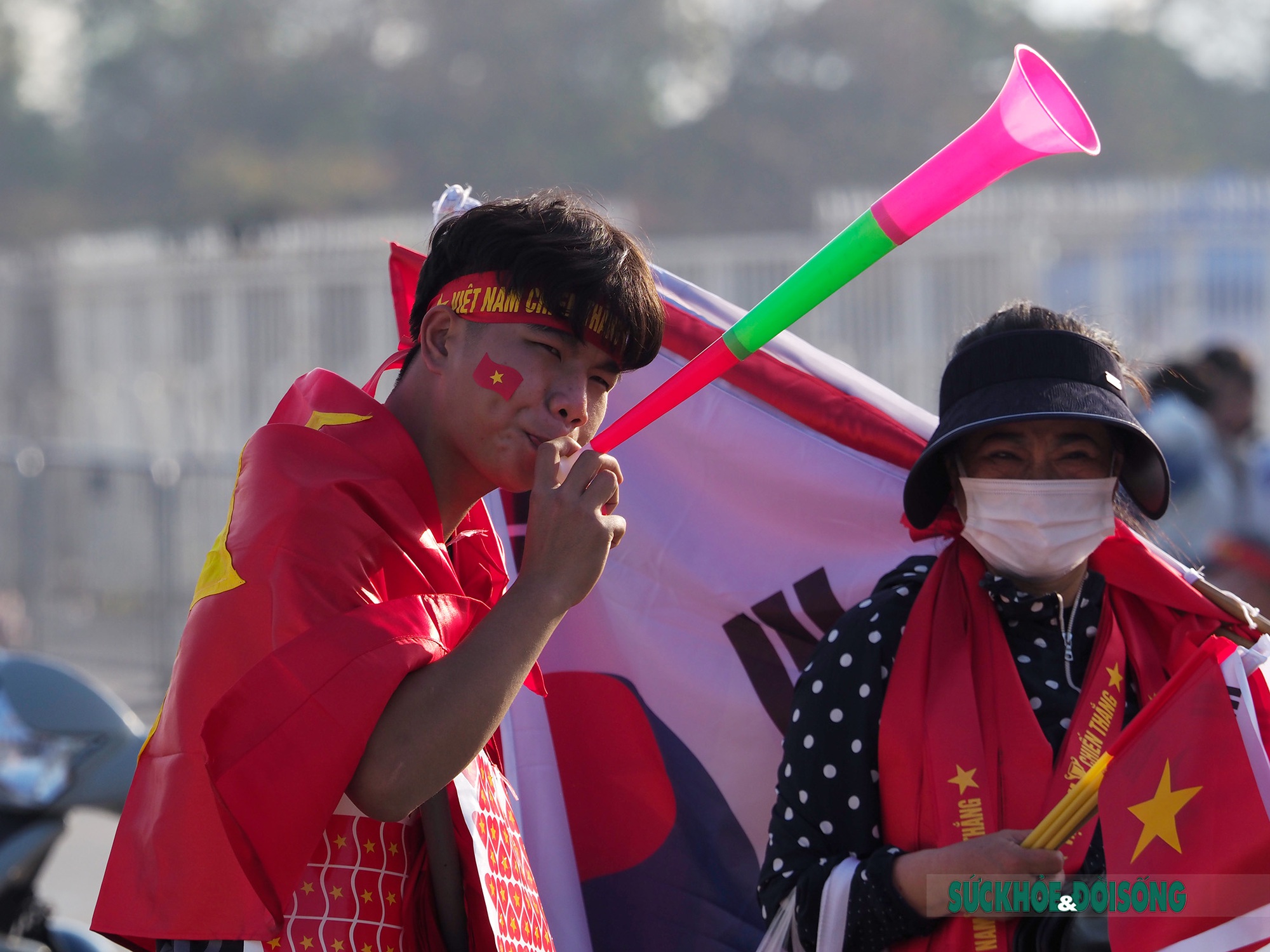 Mỹ Đ&igrave;nh 'rực lửa' trước giờ khai m&agrave;n chung kết Việt Nam vs Th&aacute;i Lan - Ảnh 13.