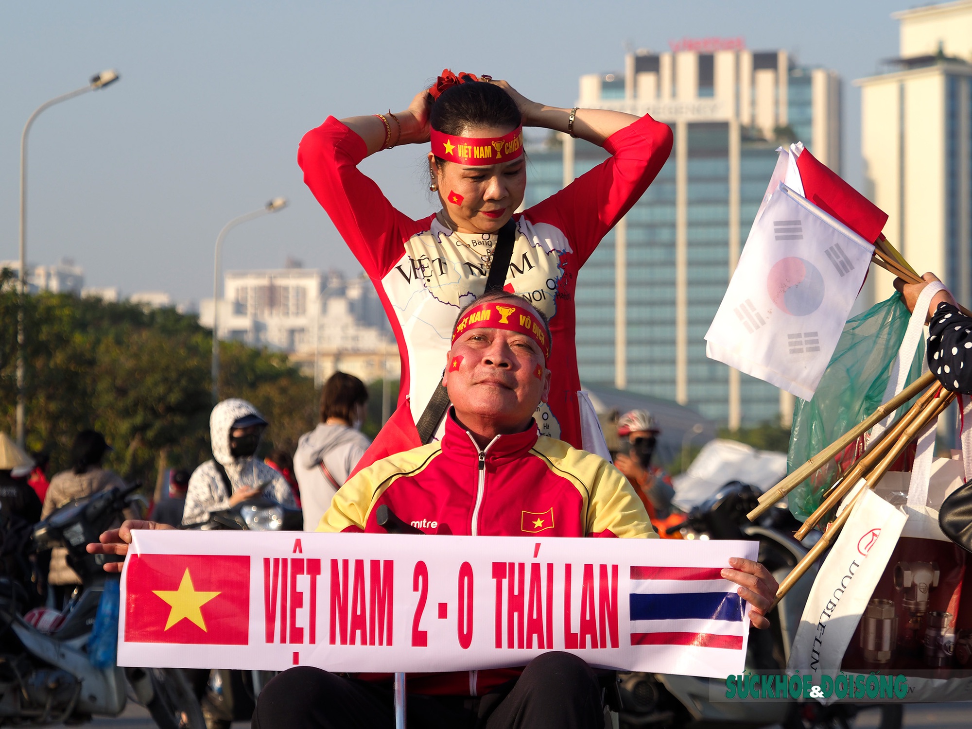 Mỹ Đ&igrave;nh 'rực lửa' trước giờ khai m&agrave;n chung kết Việt Nam vs Th&aacute;i Lan - Ảnh 10.