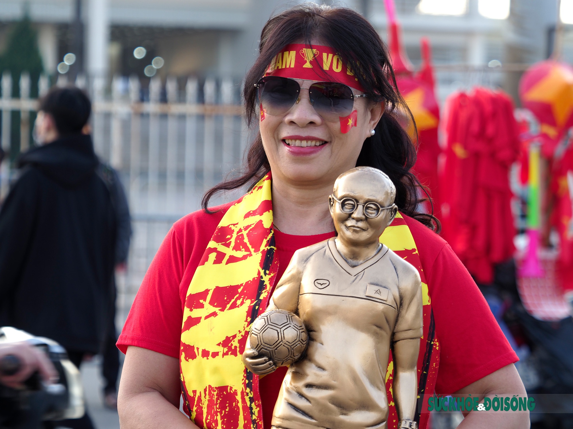 Mỹ Đ&igrave;nh 'rực lửa' trước giờ khai m&agrave;n chung kết Việt Nam vs Th&aacute;i Lan - Ảnh 4.