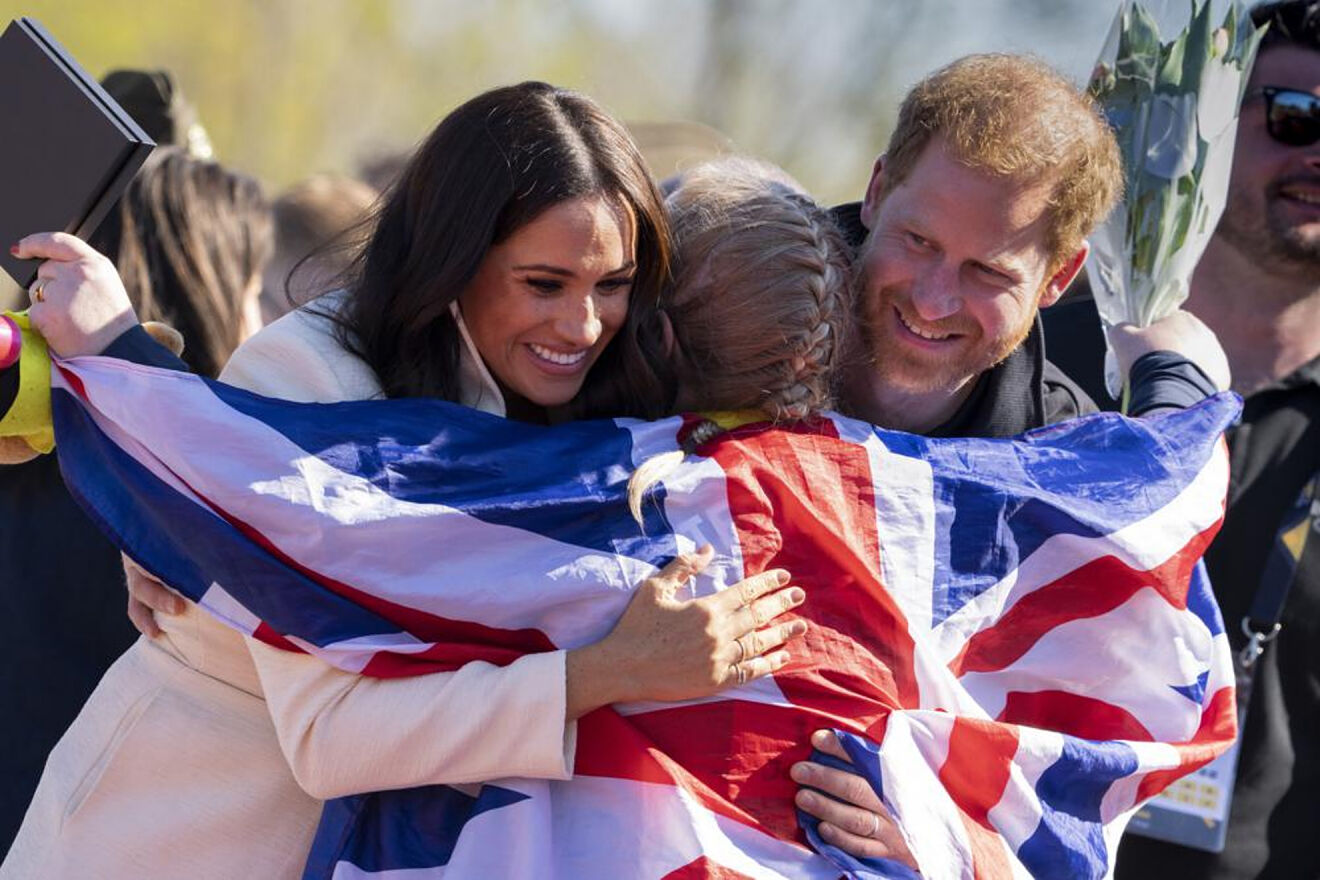 Liên tục tung ra những chiến dịch 'bùng nổ', nhưng tại sao Harry và Meghan sắp đối mặt khủng hoảng thu nhập nghiêm trọng? - Ảnh 3.