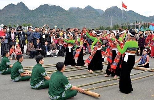 Lễ hội mùa Xuân độc đáo của các dân tộc vùng cao phía Bắc - Ảnh 4.