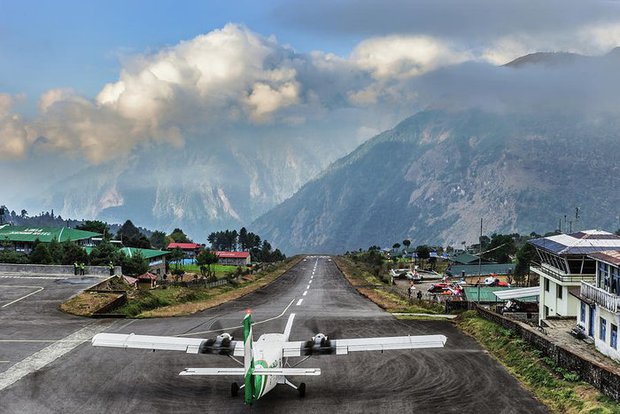 Máy bay rơi khiến 72 người thiệt mạng: Vì sao bay ở Nepal luôn là thử thách? - Ảnh 3.