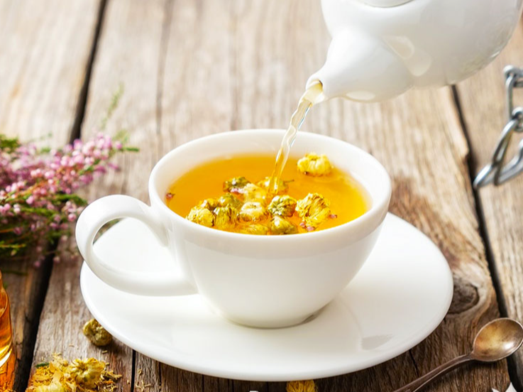 Cảnh giác 5 loại trà thảo dược tương tác với thuốc điều trị - Ảnh 2.