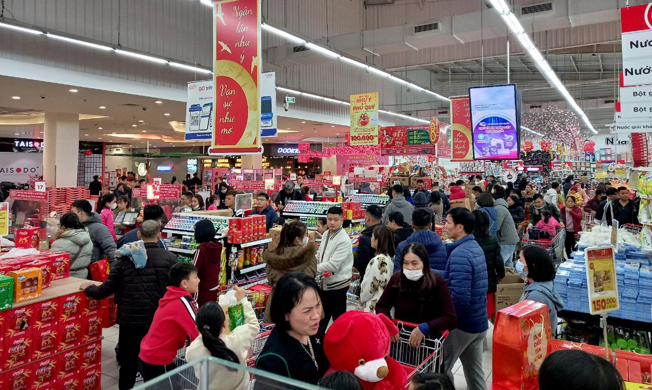 Hà Nội kích cầu tiêu dùng năm 2024 để kiềm chế lạm phát - Ảnh 2.