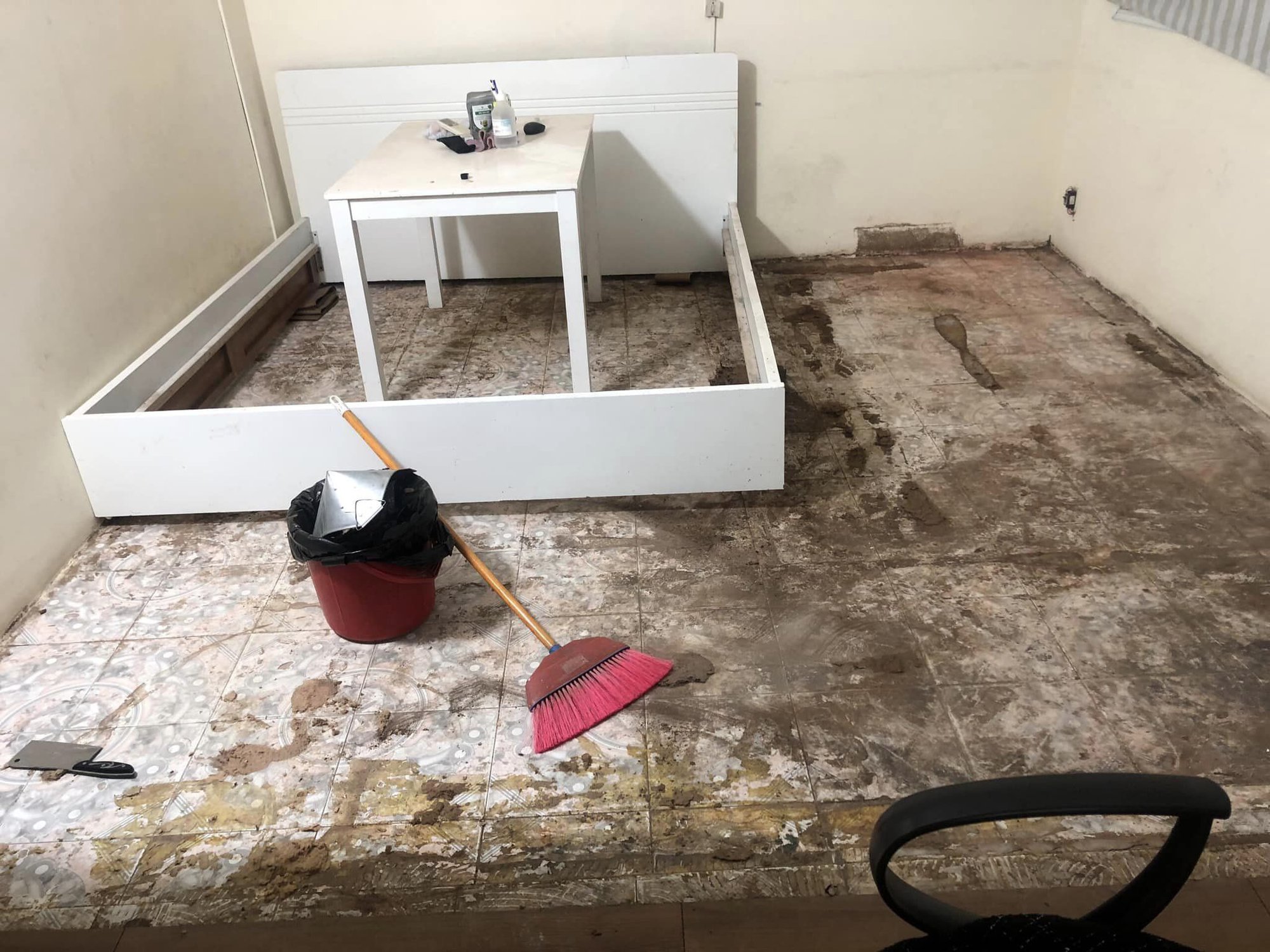 "Đỏ mắt" tìm người giúp việc dọn nhà cuối năm: Người về quê, người "hét giá" khủng - Ảnh 2. "Đỏ mắt" tìm người giúp việc dọn nhà cuối năm: Người về quê, người "hét giá" khủng - Ảnh 2.