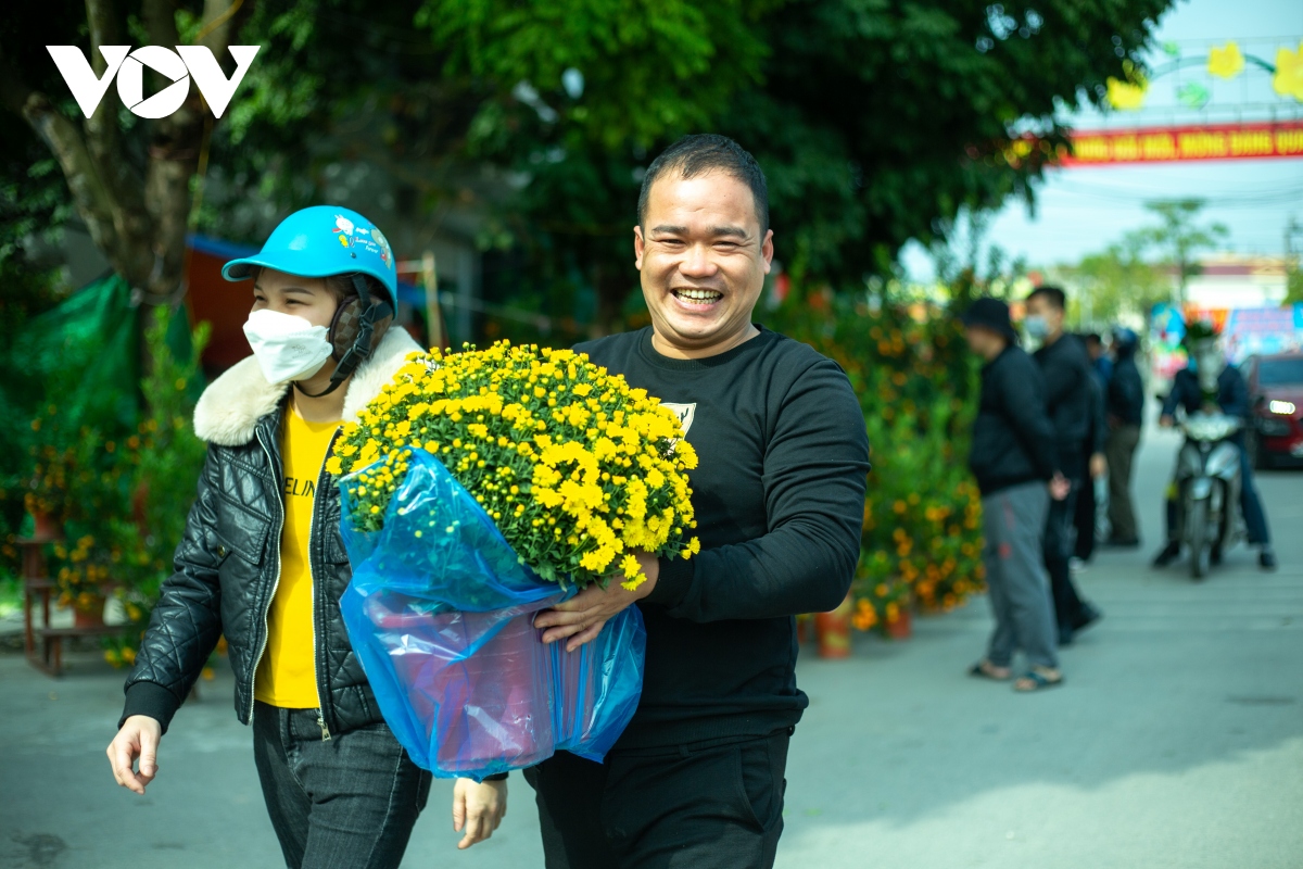 Kinh doanh "thú chơi" chốt 30 Tết: Cuộc "đấu trí" người bán-kẻ mua - Ảnh 7. Kinh doanh "thú chơi" chốt 30 Tết: Cuộc "đấu trí" người bán-kẻ mua - Ảnh 7.