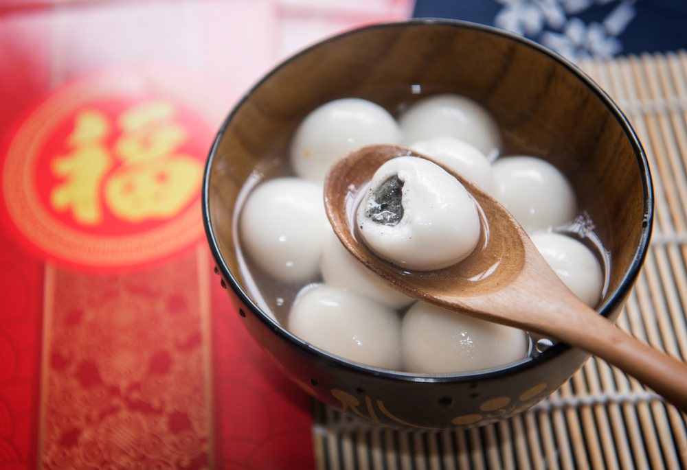 tang-yuan-rice-balls-type-of-chinese-new-year-food-16741074483421518384262-1674268539344-1674268539457131765774-1674460544279-16744605443681304112632.jpg