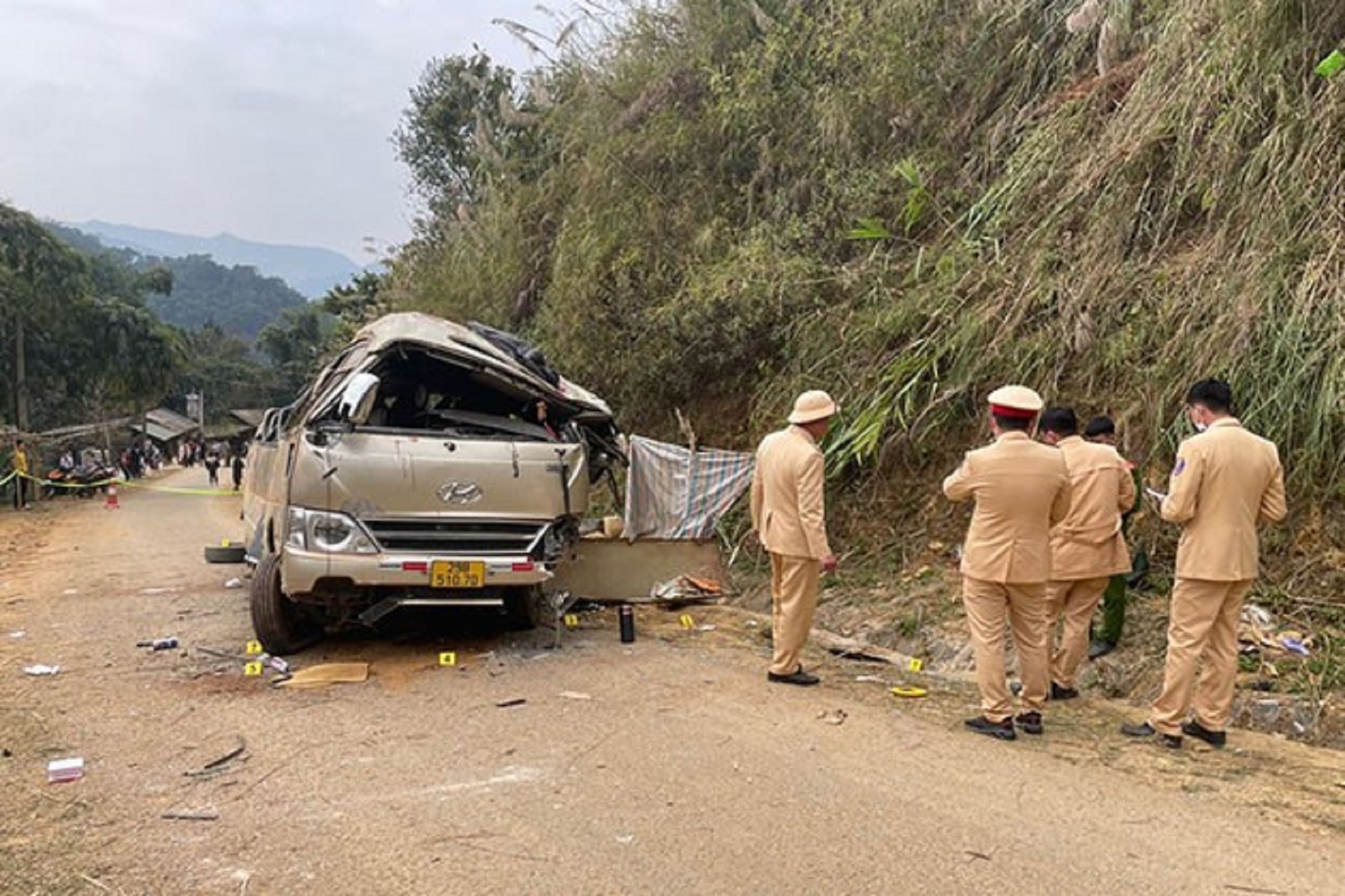 Tin sáng 29/1: Thêm 1 người tử vong trong vụ tai nạn ở Sơn La;  - Ảnh 1.