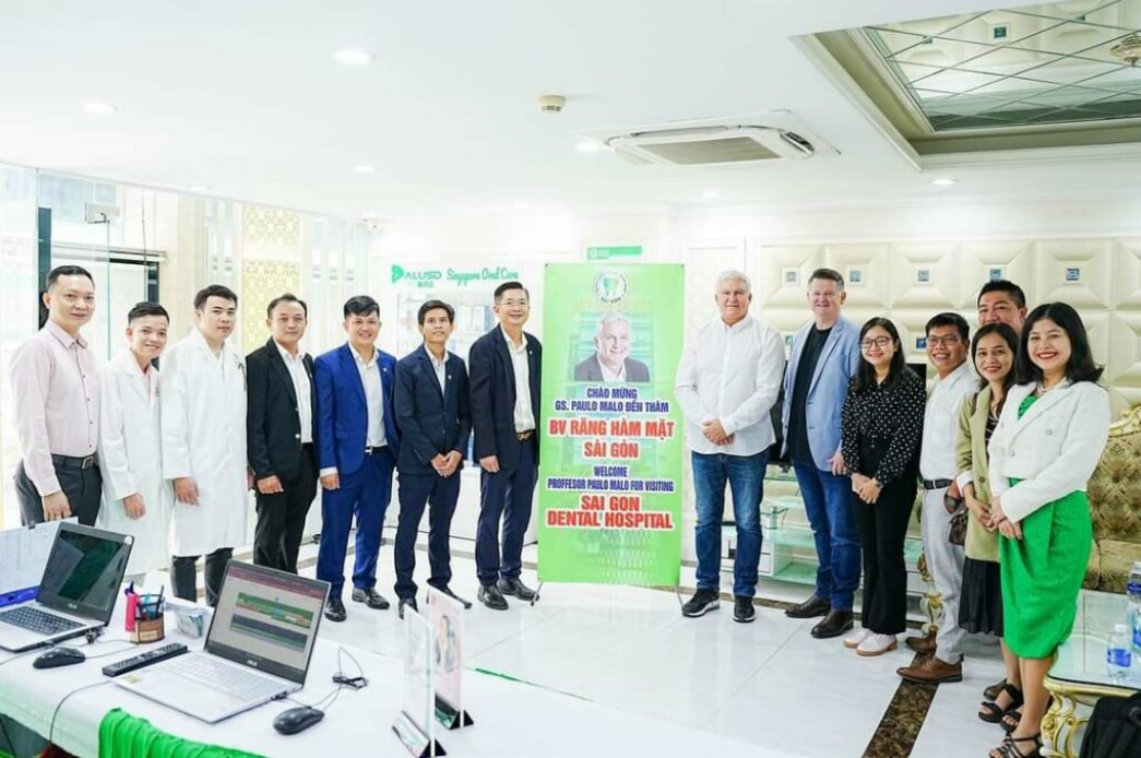 &quot;Tái sinh&quot; toàn hàm với phương pháp Implant All on 4 - Ảnh 3.