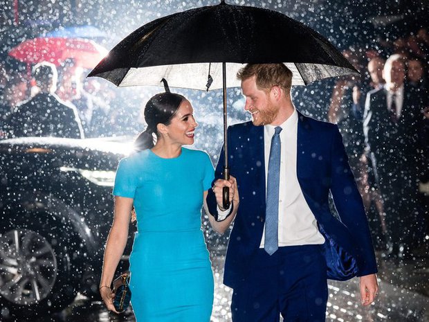 Từ bỏ nghĩa vụ Hoàng gia Anh, Harry và Meghan đã nghèo đi trông thấy? - Ảnh 2.