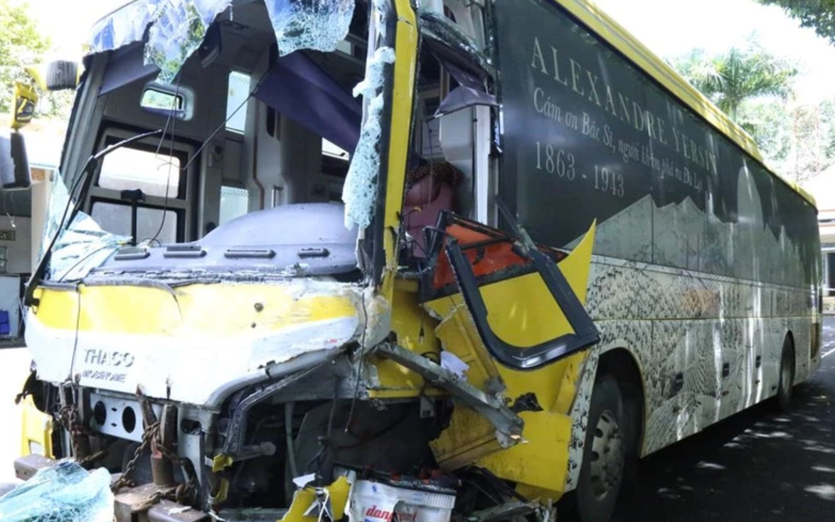 Tài xế xe khách gây tai nạn 5 người tử vong ở Đồng Nai đang bị tước bằng lái 3 tháng