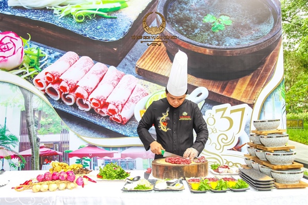 Điều đặc biệt trong cách nấu món phở bò của Chipu ở Thượng Hải và cách nấu phở bò theo công thức của chuyên gia ẩm thực - Ảnh 5.
