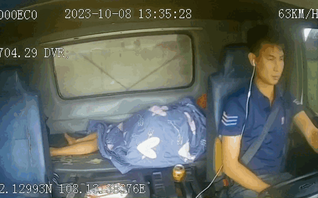 Video cận cảnh phút tài xế xe tải buồn ngủ gây ra vụ tai nạn làm 13 người thương vong ở Đắk Lắk