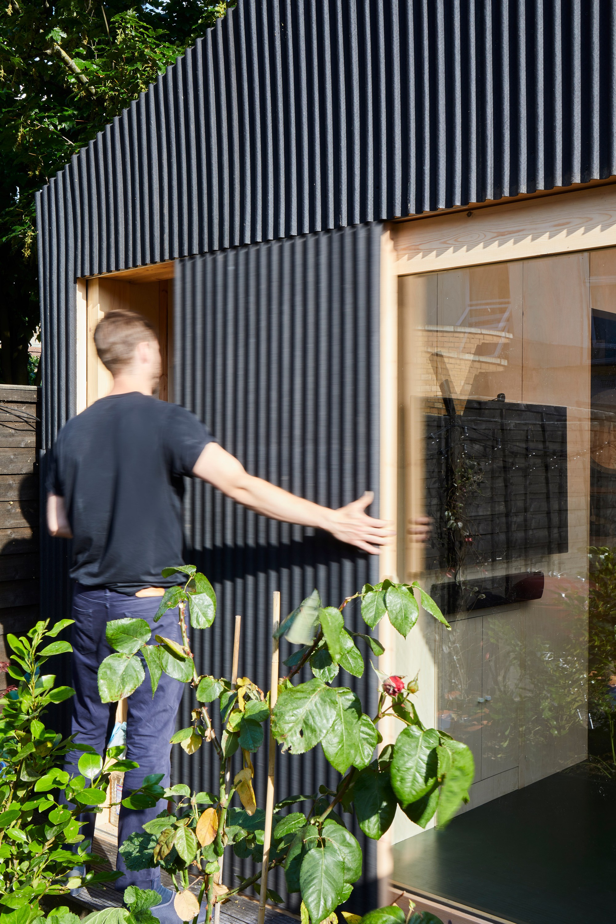 the-light-shed-richard-john-andrews-london-england-uk_dezeen_2364_col_9