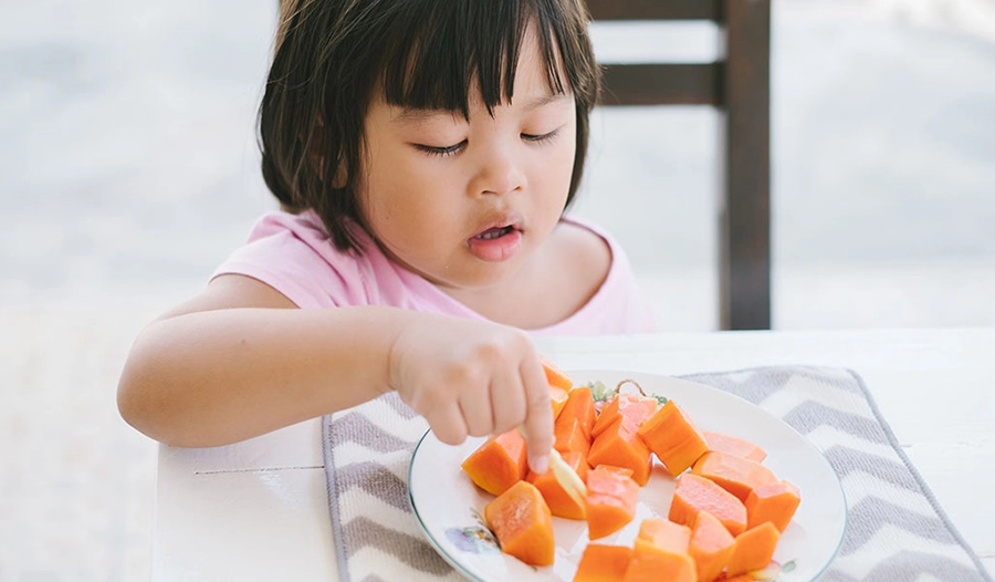 Những loại trái cây giúp trẻ tăng sức đề kháng trong mùa lạnh - Ảnh 2.