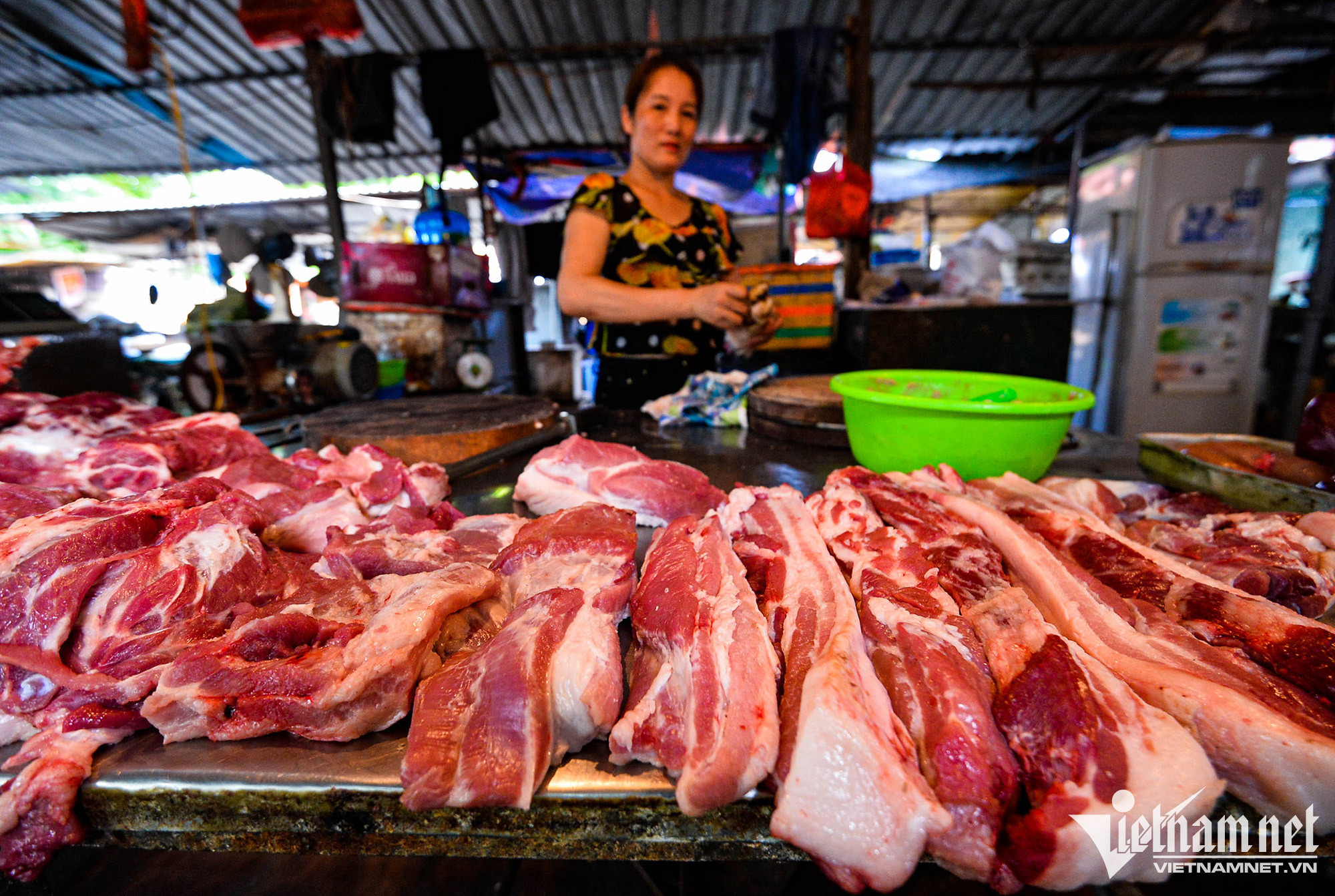 Người Việt ở thành thị đang ăn quá nhiều thịt - Ảnh 1.