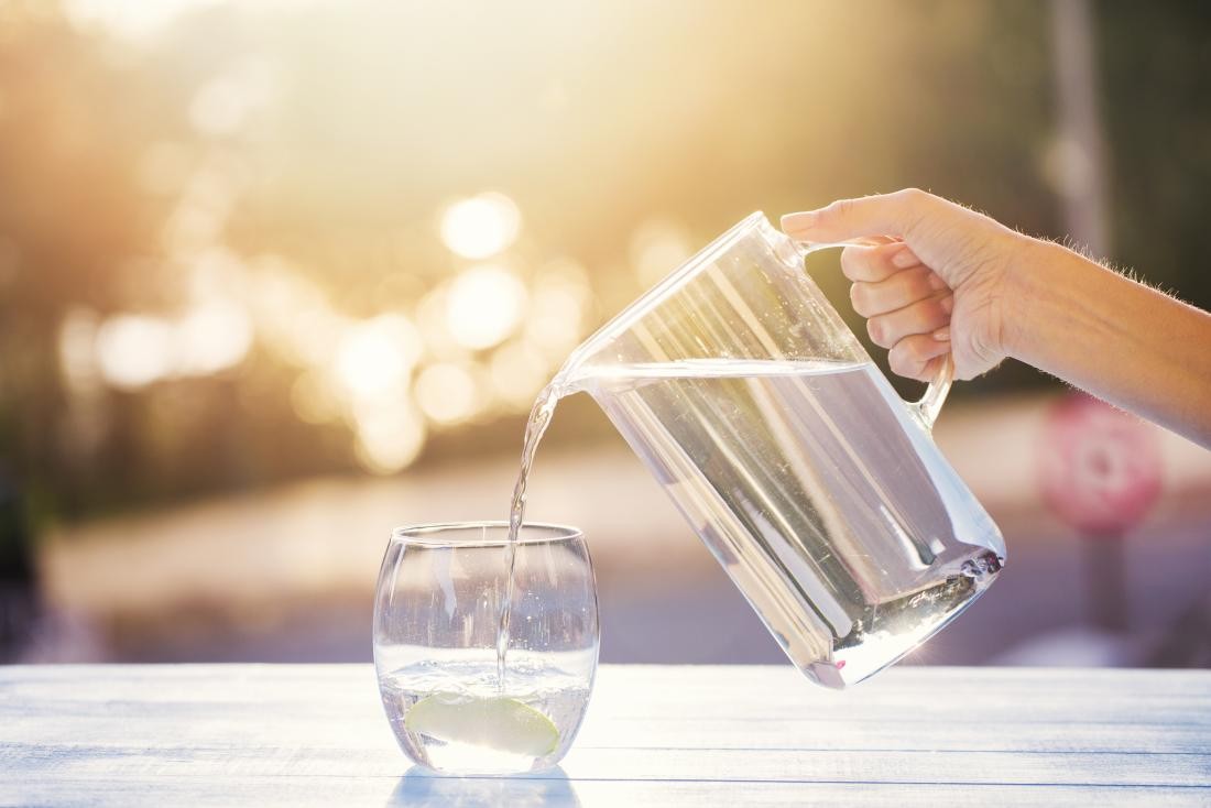 Việc uống nước tưởng chừng như rất đơn giản nhưng bạn cũng cần phải chú ý uống nước đúng cách, điều độ để sức khỏe được đảm bảo.