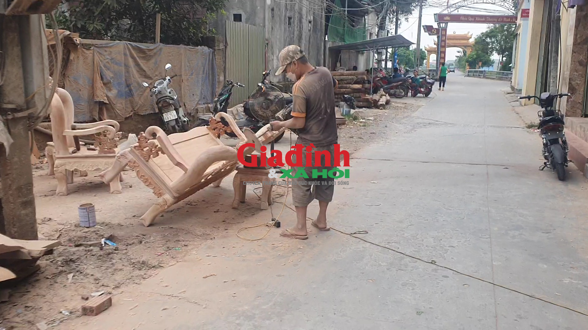 Nam Định: Ám ảnh các cơ sở sản xuất đồ gỗ gây ô nhiễm ở Ý Yên - Ảnh 3.