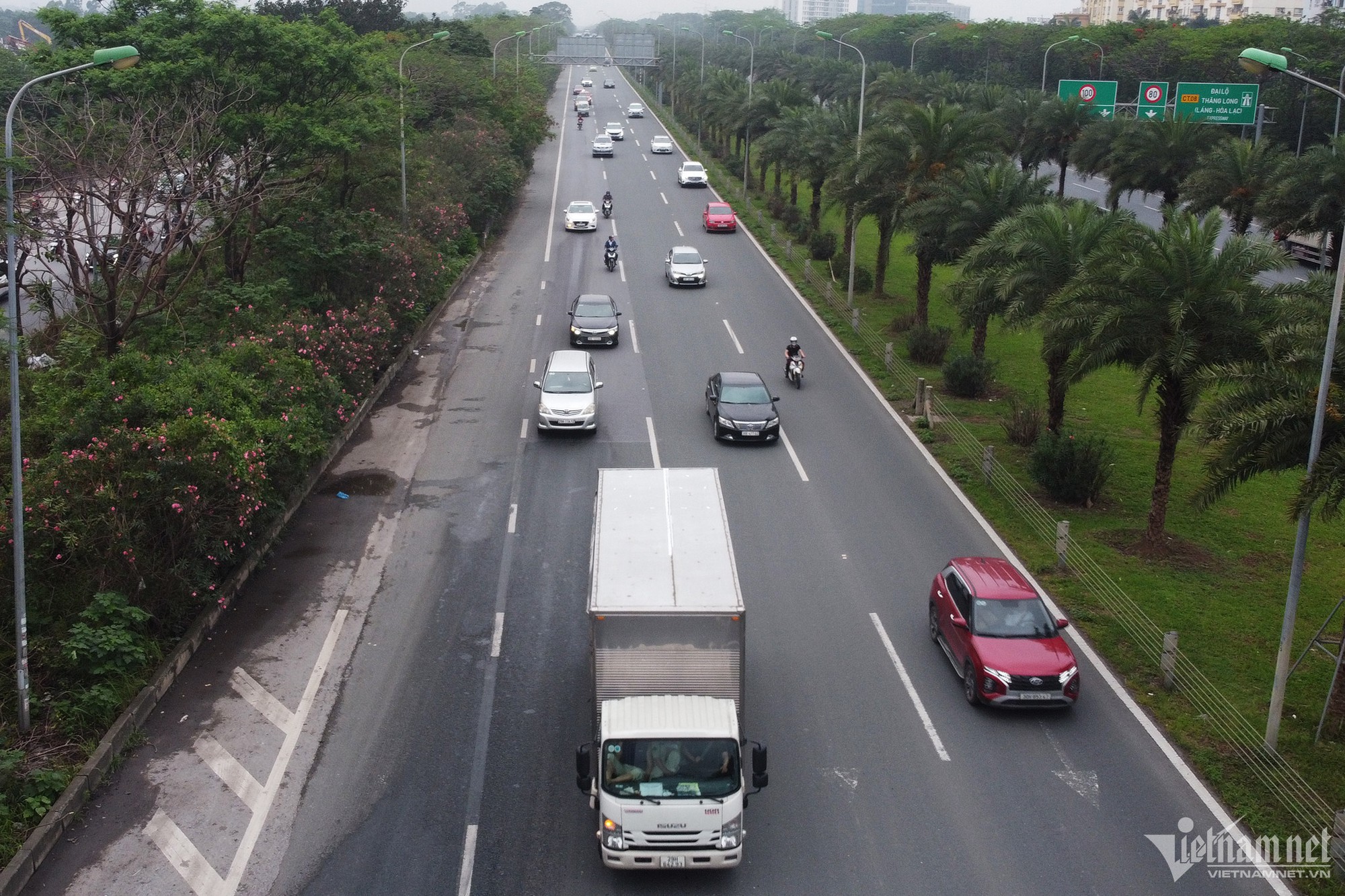 Hà Nội tổ chức lại giao thông qua Đại lộ Thăng Long - Ảnh 1.