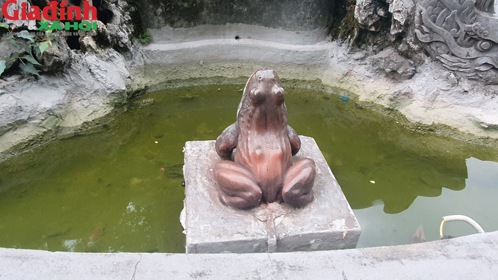 Cận cảnh đài phun nước hơn 120 năm tuổi ở Hoàn Kiếm - Ảnh 8.