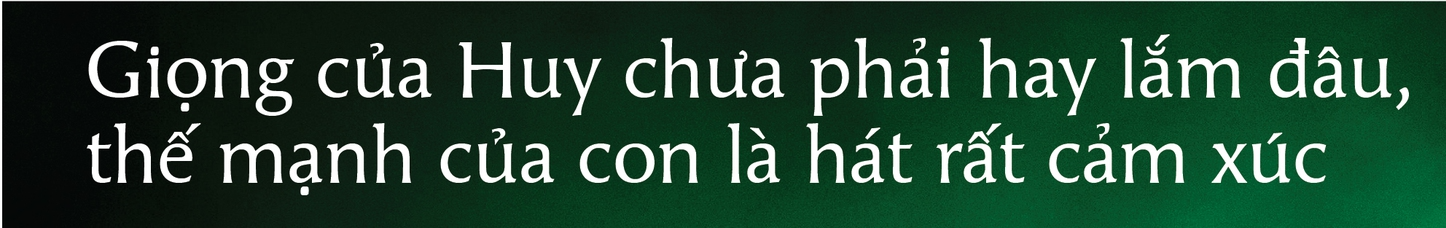 Mẹ Hà An Huy: Tôi vừa làm cha vừa làm mẹ nuôi con từ bé đến giờ - Ảnh 2.