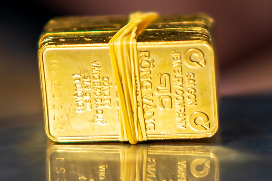 Giá vàng hôm nay 6/10: Vàng SJC vượt 69 triệu - Ảnh 2.