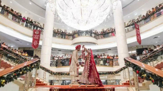 3 đám cưới triệu đô của giới siêu giàu: Có vị tỷ phú mời cả dòng họ đến Việt Nam tham dự hôn lễ - Ảnh 6.