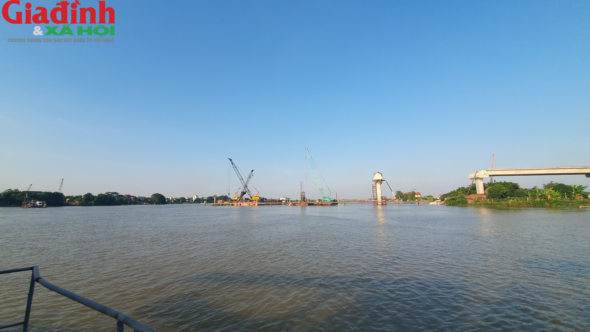 Cận cảnh đại công trình xây dựng cầu Đồng Cao (Nam Định) giữa sông lớn - Ảnh 11.