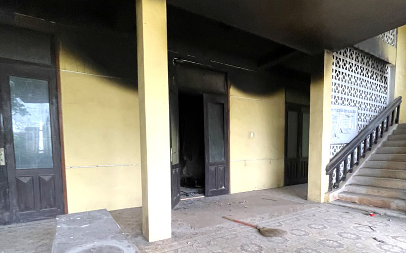 Phát hiện thi thể nam giới bị cháy trong khu nhà bỏ hoang