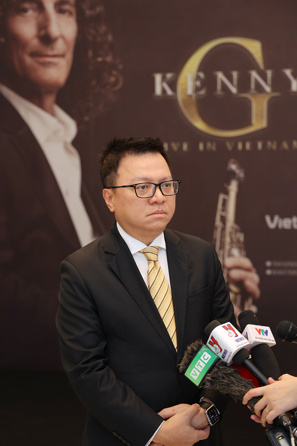 Chủ nhân giải Grammy, Kenny G sẽ đến Việt Nam biểu diễn vào tháng 11 - Ảnh 1.