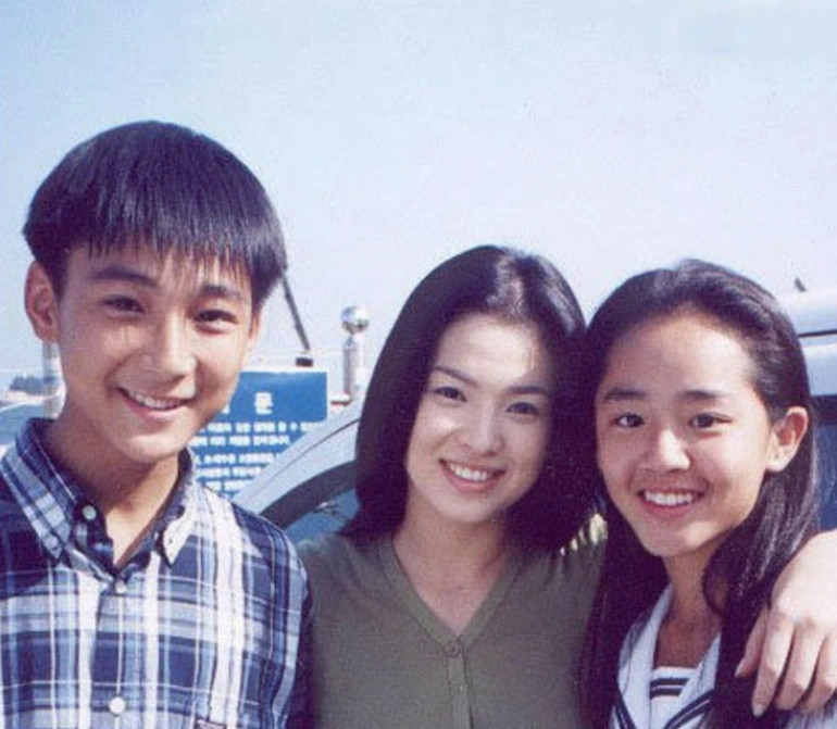 Số phận lận đận của 'em gái quốc dân' đóng phim với Song Hye Kyo khi 13 tuổi - Ảnh 4.