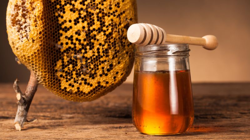 Trời lạnh, uống mật ong theo cách này còn tốt hơn thuốc bổ, muốn dùng mật ong để giảm nhất định phải biết điều này! - Ảnh 3.