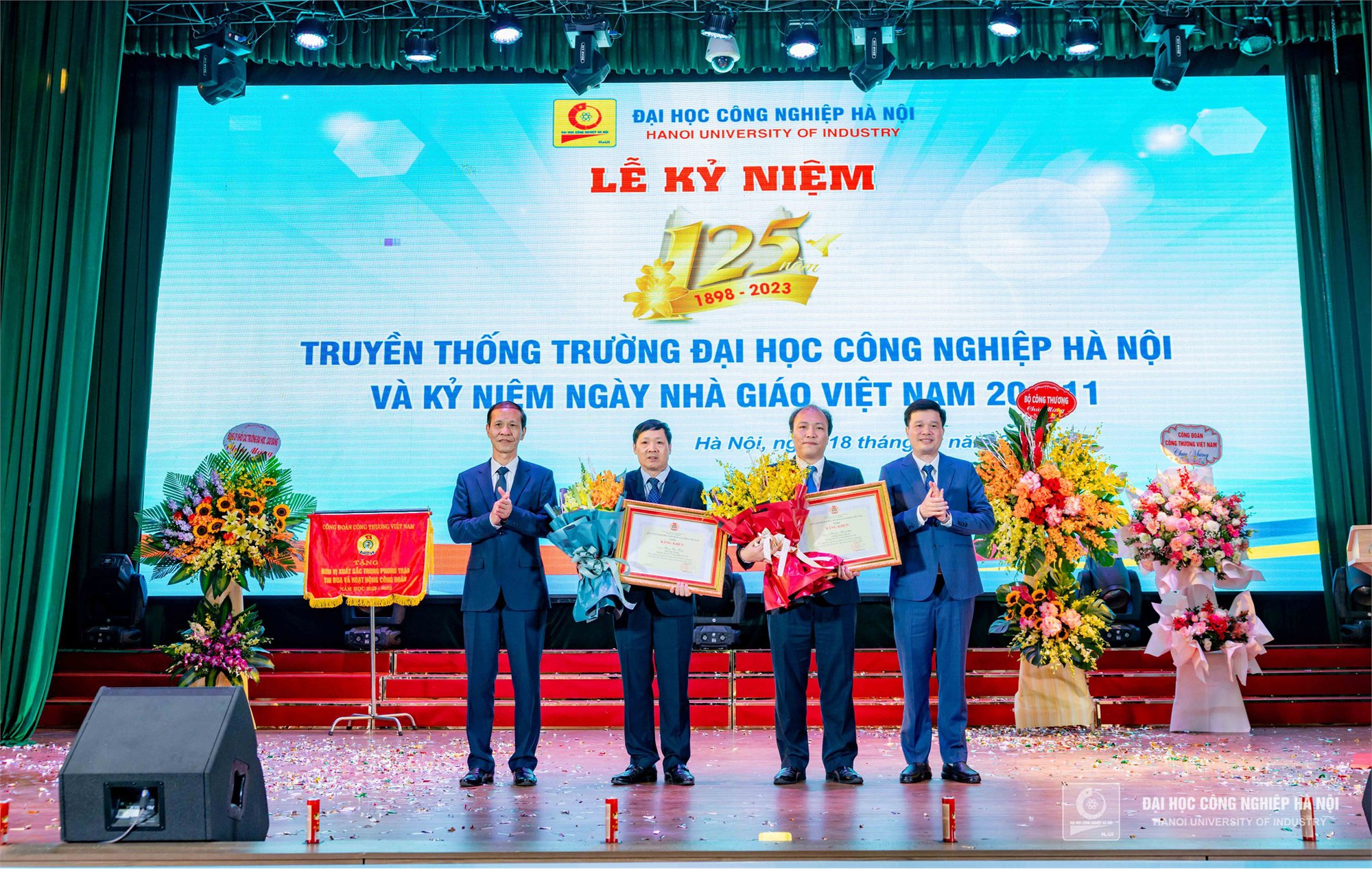 Lễ kỷ niệm 125 năm truyền thống Trường Đại học Công nghiệp Hà Nội (1898 – 2023) và 41 năm Ngày Nhà giáo Việt Nam 20/11 - Ảnh 8.