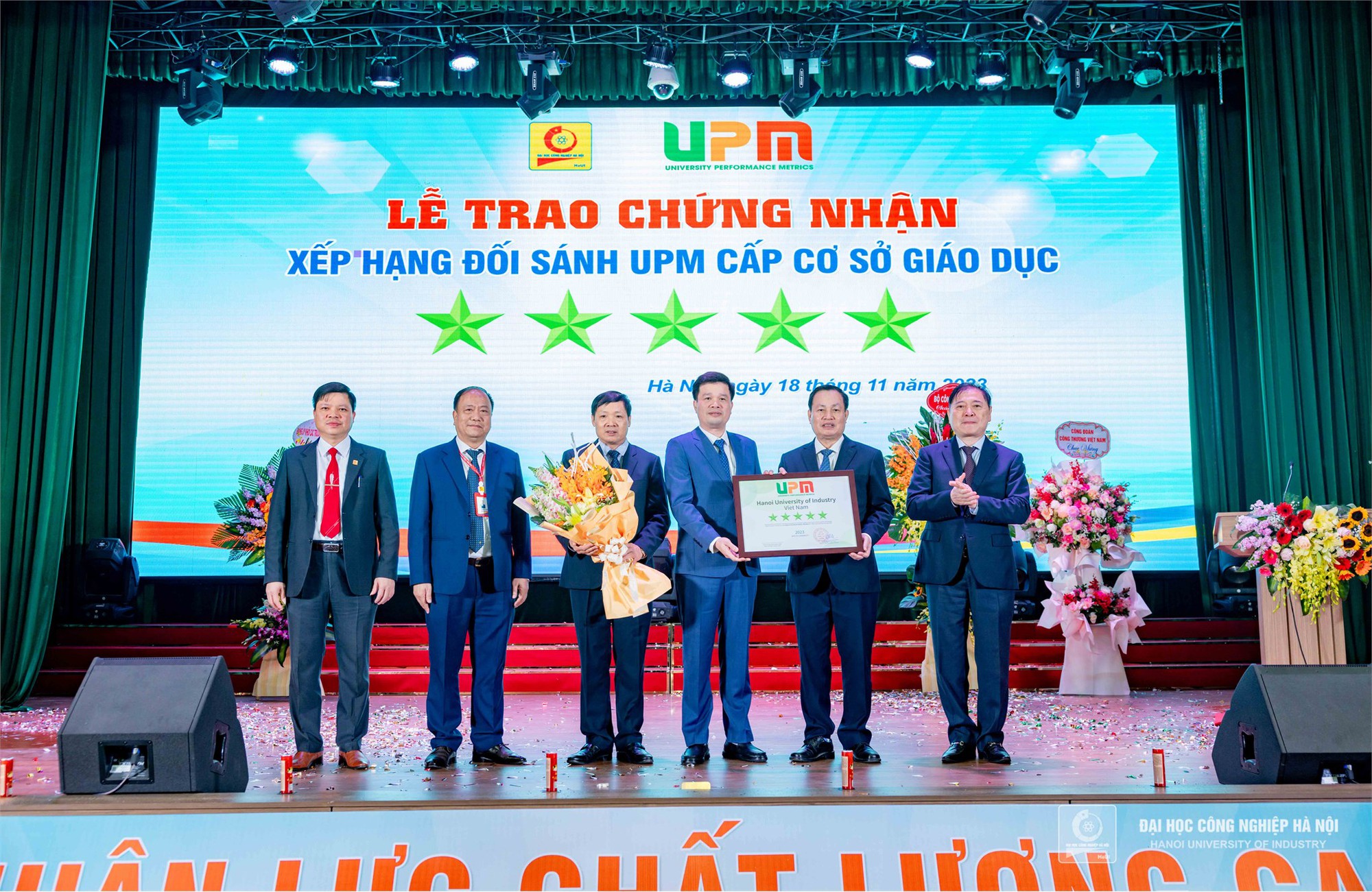 Lễ kỷ niệm 125 năm truyền thống Trường Đại học Công nghiệp Hà Nội (1898 – 2023) và 41 năm Ngày Nhà giáo Việt Nam 20/11 - Ảnh 12.