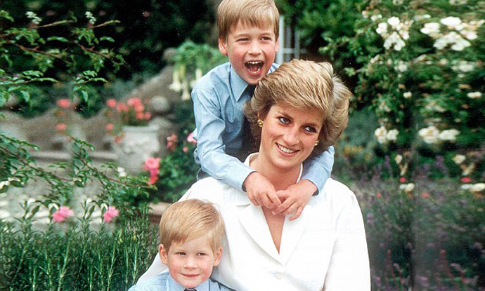 Công nương Diana từng "gây chiến" với bảo mẫu hoàng gia vì sở thích ăn uống của con