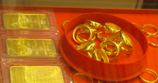 Giá vàng hôm nay 24/11: Vì sao người dân ít bán vàng dù giá ở đỉnh cao lịch sử? - Ảnh 2.