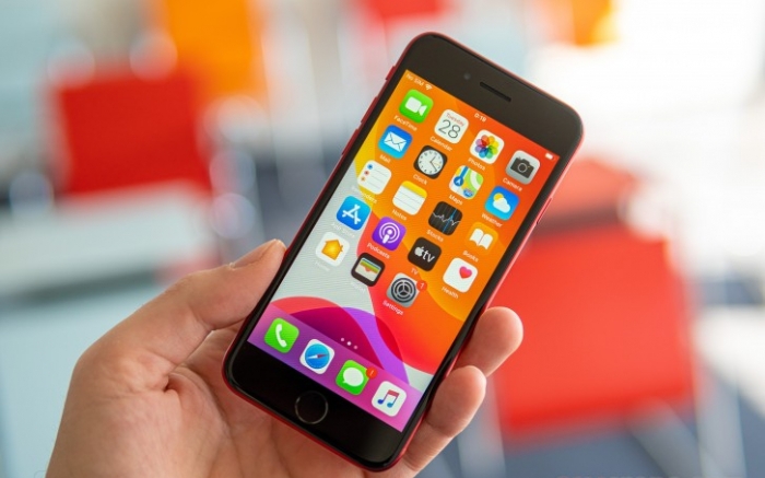 iPhone giảm giá sốc, rơi xuống đáy vực: Có loại giá hơn 1 triệu, liệu có nên mua?