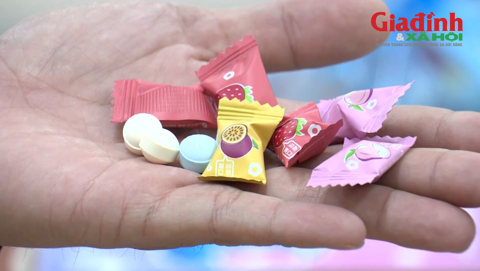 Nhận diện nhiều loại kẹo lạ các trường học đang 'truyền tay' cảnh báo sau vụ nhiều học sinh ở Hà Nội, Lạng Sơn bị mệt, đau bụng sau ăn - Ảnh 8.