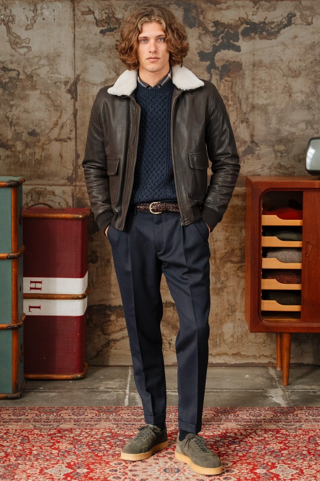 7 mẫu áo khoác giúp nam giới mặc đẹp vào mùa lạnh - Ảnh 3.